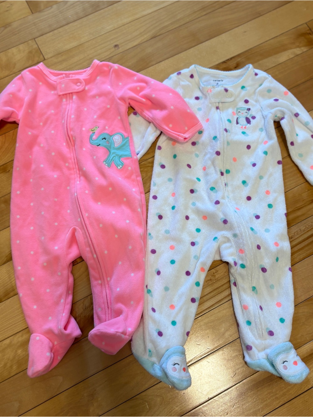 Carter's sleepers 6 m lot of 2 baby pyjamas pjs